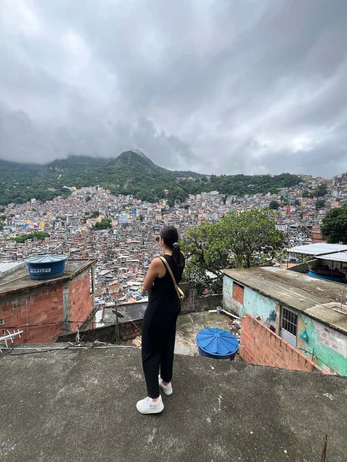 Rio: Favela Rocinha Tour with Local Guide & Secret Spots - Starting at São Conrado and entering Rocinha
