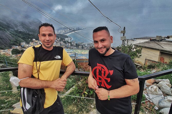 Rio Favela Tour - Walking through the upper streets