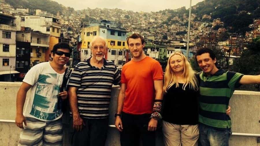 Rio: Favela Walking Tour of Rocinha with a Resident Guide - Meeting at Cardeal Arcoverde and riding the metro