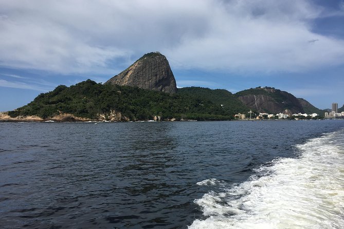 Rio From the Sea: Guanabara Bay Cruise with Optional Barbecue Lunch - The barbecue lunch: convenient, but not the main event