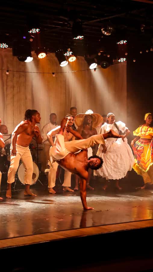 Rio: Ginga Tropical Samba and Folklore Show Ticket - A Carnival-style introduction to Brazil