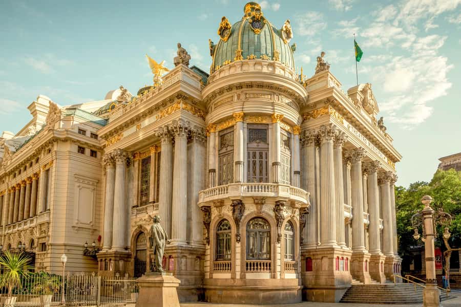 Rio: Historical Walking Tour - Cinelândia and the First Architecture Lesson