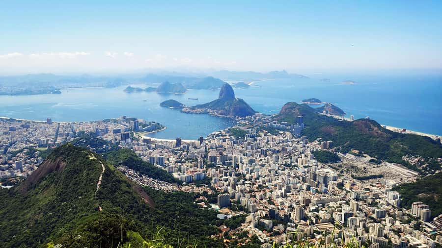 Rio: Maracanã Stadium & Christ the Redeemer by Rack Railway - Who should book this Rio combination tour?