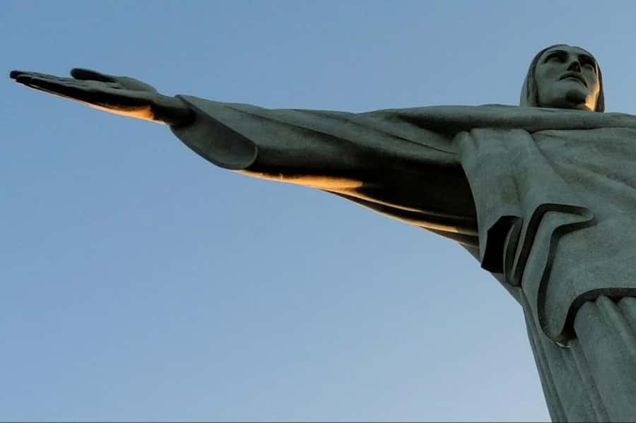 Rio: Maracanã Stadium & Christ the Redeemer by Rack Railway - What to wear and what to bring