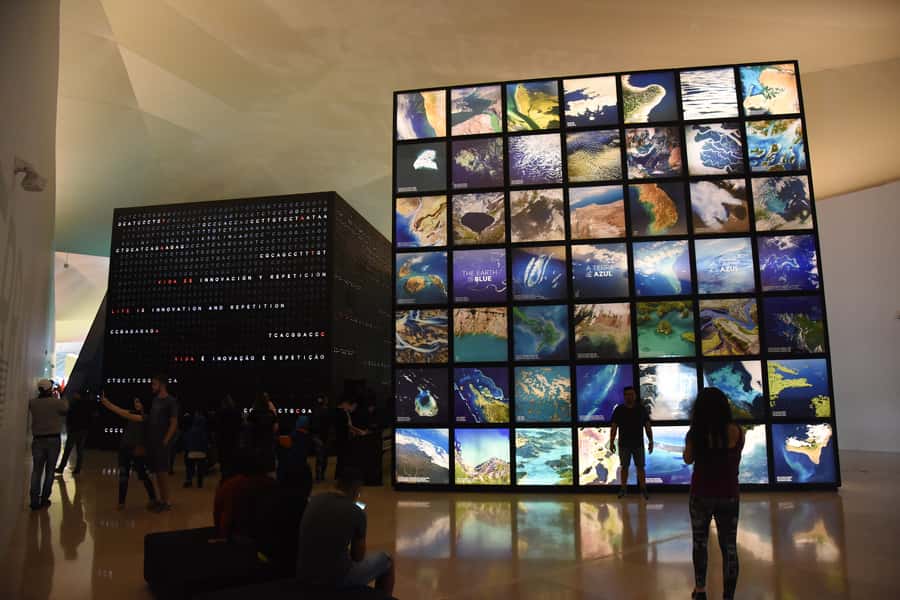 Rio: Museum of Tomorrow, Yup Star & Olympic Boulevard - Riding Yup Star 88 meters above Rio