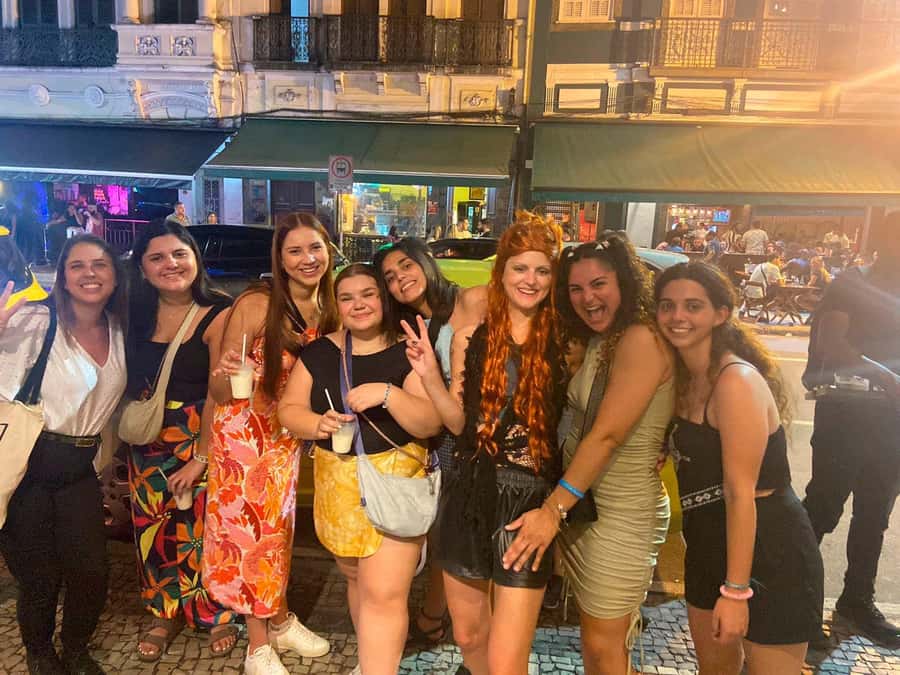 Rio: Pub Crawl in Lapa with Cachaça Tasting and Live Samba - A colorful stop at the Selarón Steps