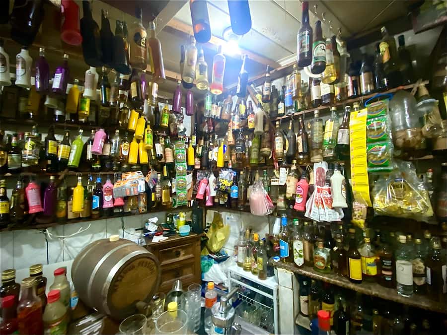 Rio: Pub Crawl in Lapa with Cachaça Tasting and Live Samba - Safety, group size, and the solo experience