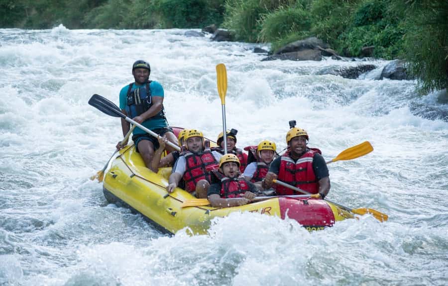 Rio: White Water Rafting Adventure tour in Rio de Janeiro - Leaving Rio for a seven-kilometer river run