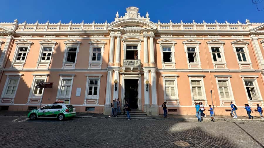 Salvador: Anthropological City Tour with Lunch IN 6 HOURS - Riding toward the railway suburbs