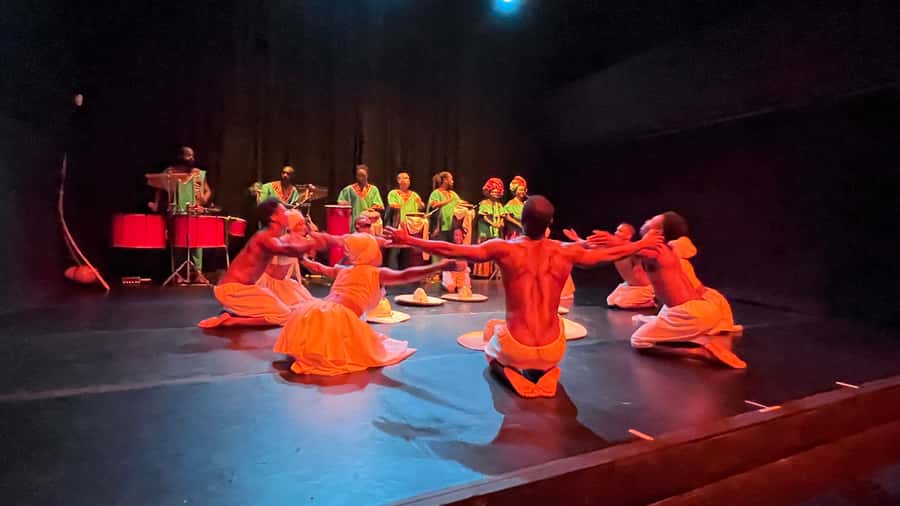 Salvador by Night: Cultural Dinner and Show - What to know before booking