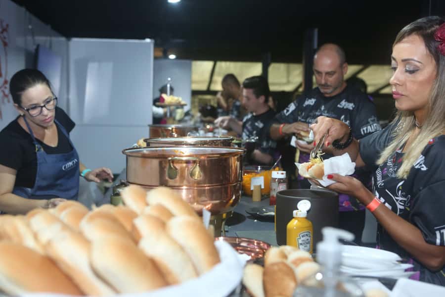 São Paulo Carnival Seating with Food, Drinks, & Transfer - Entering São Paulo’s Sambadrome