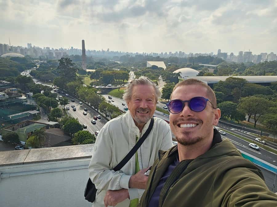 São Paulo: City Highlights Private Tour with Pickup Airport - Ibirapuera Park puts the city in perspective