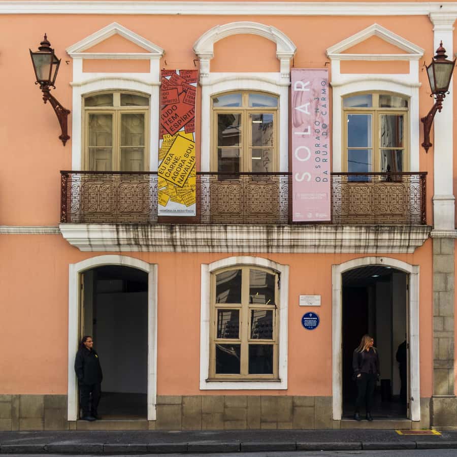 Sao Paulo: Downtown-Center Walking Tour | 2 Hours - English - Mosteiro de São Bento and the old center