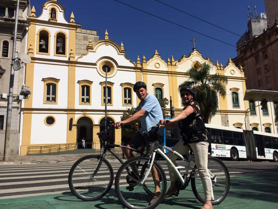 São Paulo: Downtown Historical Bike Tour - Liberdade and São Paulo’s layered identity