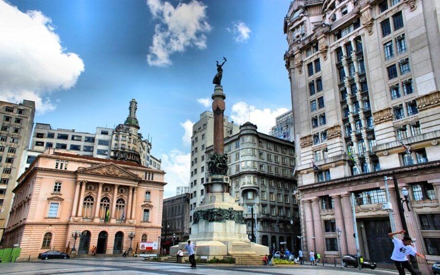 São Paulo: Full-Day Guided City Tour from the Port of Santos - Paulista Avenue shows São Paulo at full speed