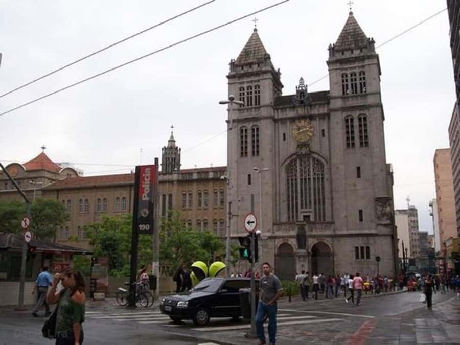 São Paulo : Highlights Walking Tour With A Guide - Starting at Pateo do Collegio, São Paulo’s first chapter