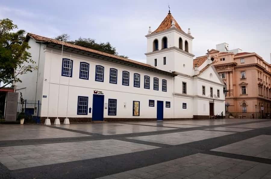 São Paulo : Highlights Walking Tour With A Guide - What the $41 price really covers