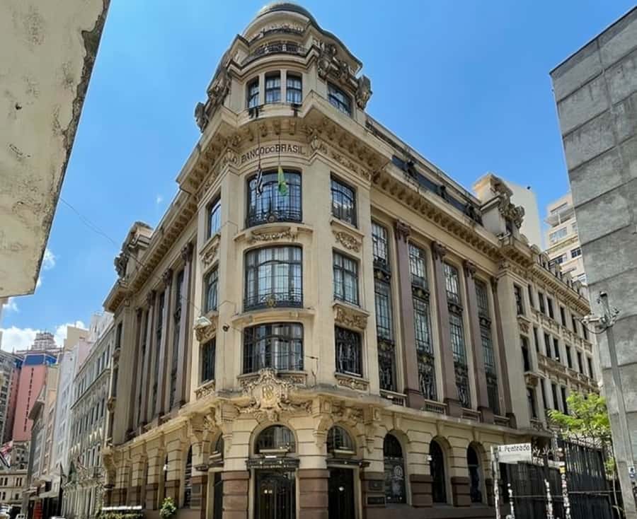São Paulo : Highlights Walking Tour With A Guide - Theatro Municipal and São Paulo’s grand cultural finish