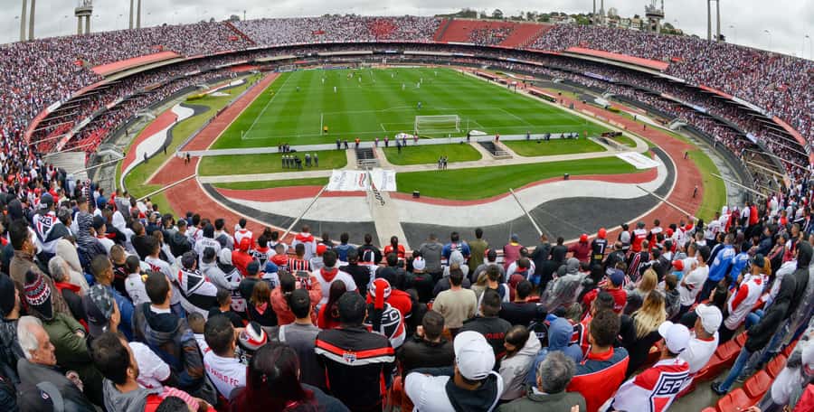 São Paulo: Join a São Paulo football game with a local fan - The pre-match stop is part of the experience