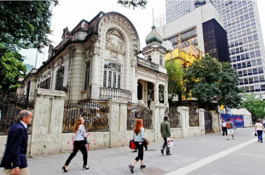 São Paulo: Paulista Avenue Walking Tour - Pace, weather, and what to bring