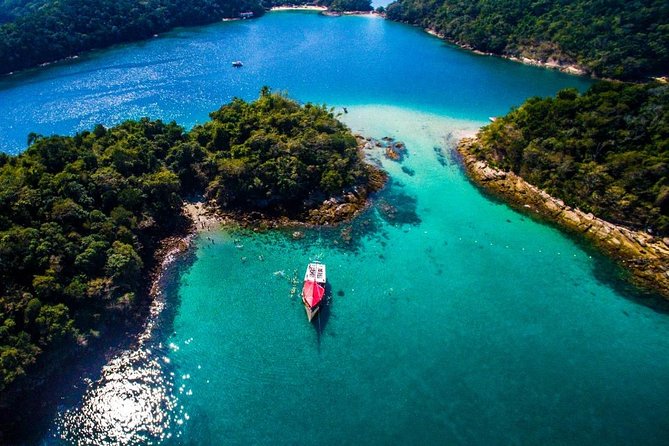 Schooner ride with or without Lunch Included - Angra dos Reis and Ilha Grande - Lagoa Azul and the first look at Ilha Grande’s clear water