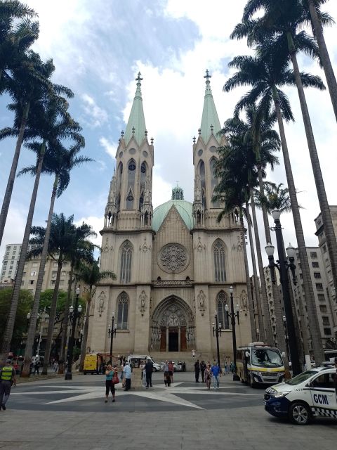 Special tour 8 hour (walking tour + nightlife ) - Who should take this tour?