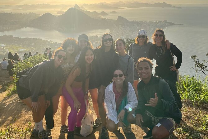 Sunrise at Morro 2 Irmãos - Vidigal - Rio de Janeiro - Praça do Vidigal: meeting before dawn