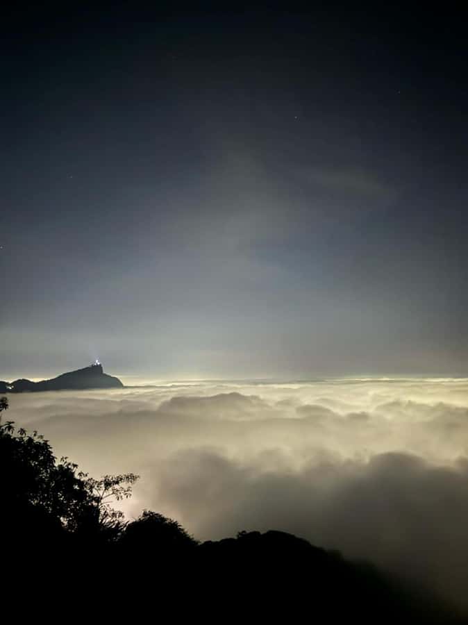 Sunrise at Morro Dois Irmãos + Vidigal Favela Experience - The Guides and Languages