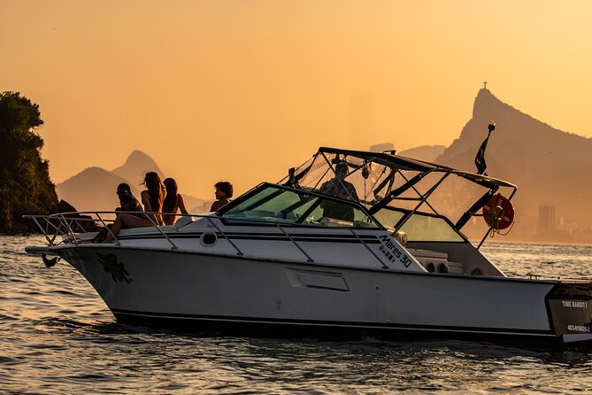 Sunset Boat Tour with Beer, Water, Soda and Snacks included - Leaving Marina da Glória