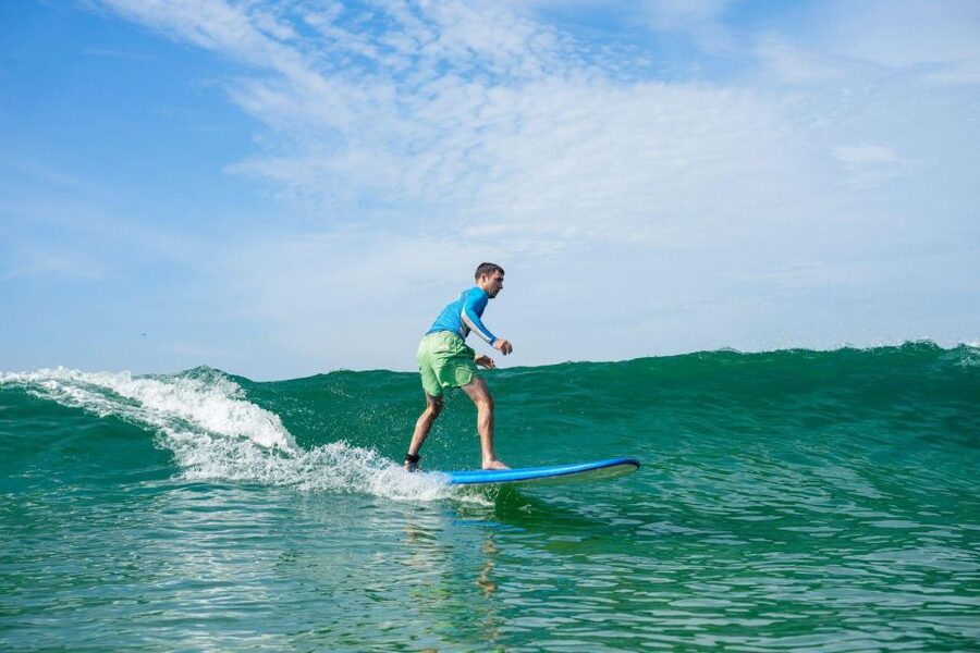 Surf lessons with local instructors in Copacabana/ipanema! - Planning your beach day around the one-hour class