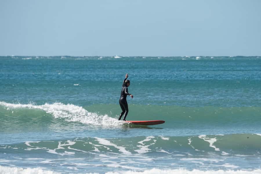 Surfing Lesson with Sea Wolf - Key points to know before you paddle out