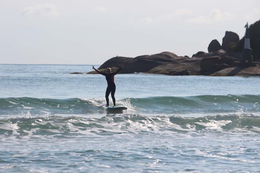 Surfing Lesson with Sea Wolf - A social lesson, not just a rental
