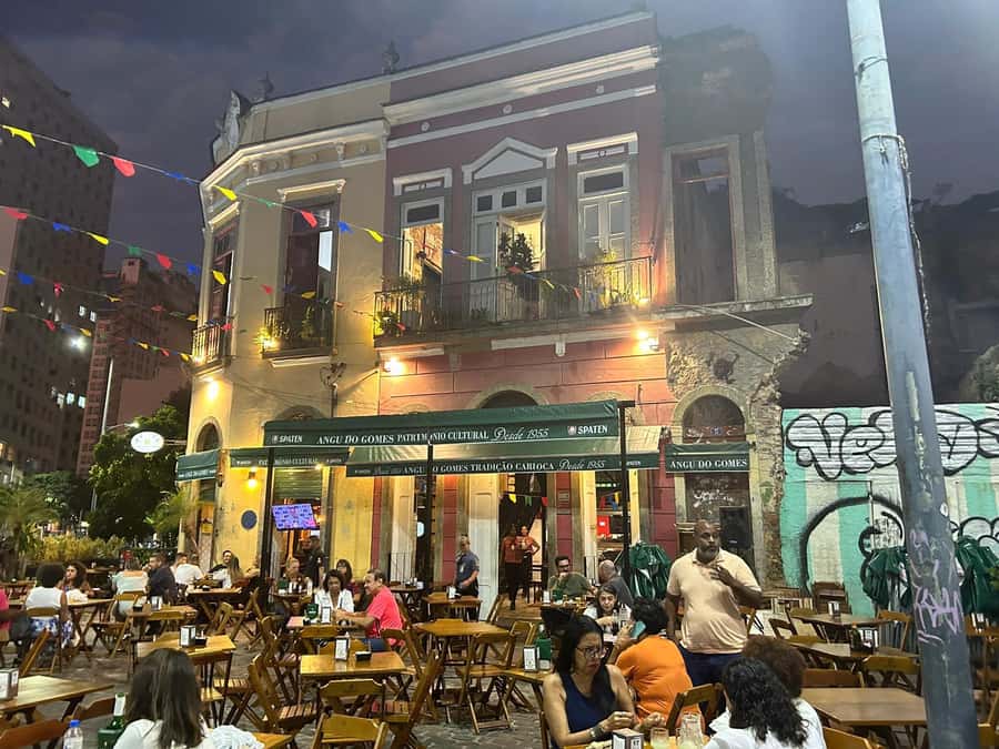 The Best Food Tour: Taste the Most Authentic Flavours of Rio - How much food do you actually get?