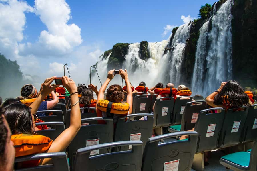 The Best of Iguazu Falls (Brazilian Side) - Half-Day Tour - The Visitors’ Center and park entry