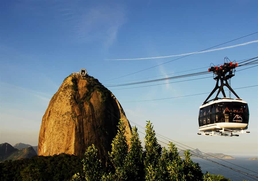 TOUR RIO DE JANEIRO (CIDADE MARAVILHOSA) - Maracanã gives you a football landmark, not a stadium tour