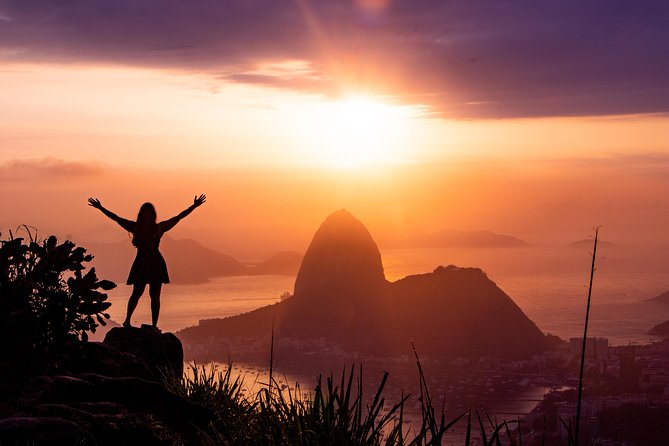 Tour to Mirante Dona Marta at sunrise with guide and photos! - What the sunrise visit can show you