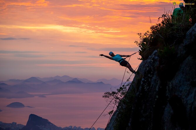 Trail and Rappel on Morro Dois Irmãos - Starting at Praça do Vidigal