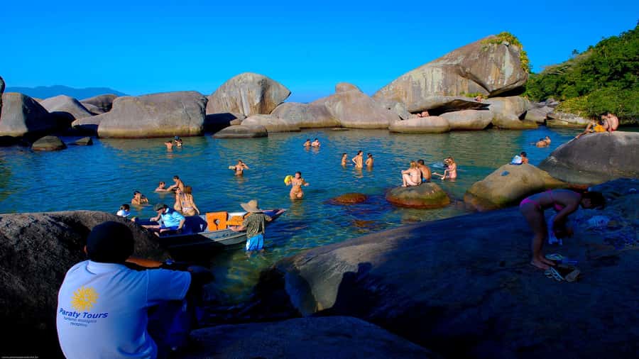 Trindade Day Trip: Nature and Sea Adventure from Paraty - Swimming at calm Ranchos Beach