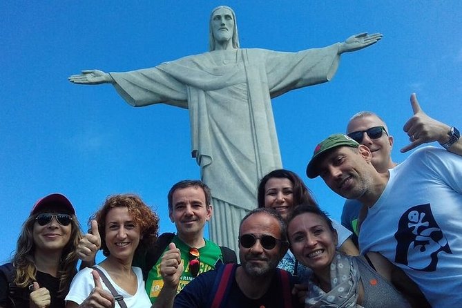 Two of Rio's Best: Christ the Redeemer & Sugarloaf Mountain Half-Day Tour - Guides, languages, and the human side of the tour
