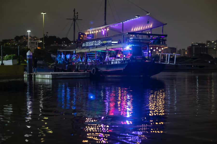 Unforgettable Boat Party - Rain, safety, and the limits of the experience