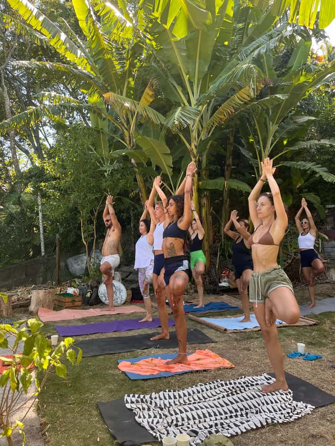 Yoga + Sound Healing - Ipanema Park - Yoga beside the sea at Ipanema Park